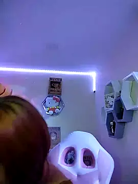 chloe rockss  online show from 18, 3, 2025