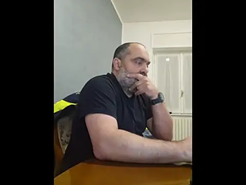 fuocovivo4 online show from 29, 3, 2026