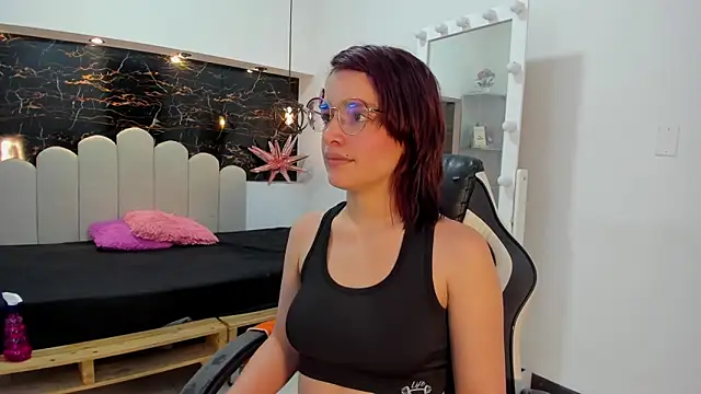 Annyrosee online show from 24, 11, 2025