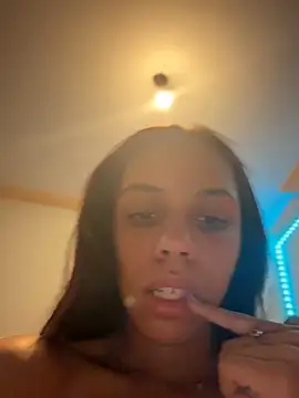 Snapshot of _raffawillow chatting on 14, 6, 2026 raffawillow online show from 14, 6, 2026