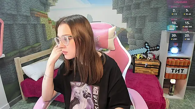 Snapshot of kaisajenner chatting on 5, 2, 2025 kaisajenner online show from 5, 2, 2025