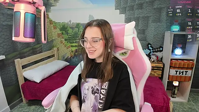 Snapshot of kaisajenner chatting on 5, 2, 2025 kaisajenner online show from 5, 2, 2025