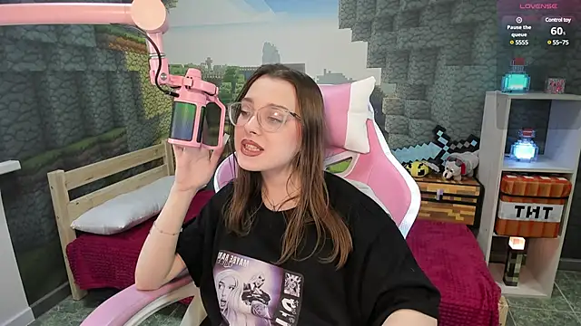 Snapshot of kaisajenner chatting on 6, 2, 2025 kaisajenner online show from 6, 2, 2025
