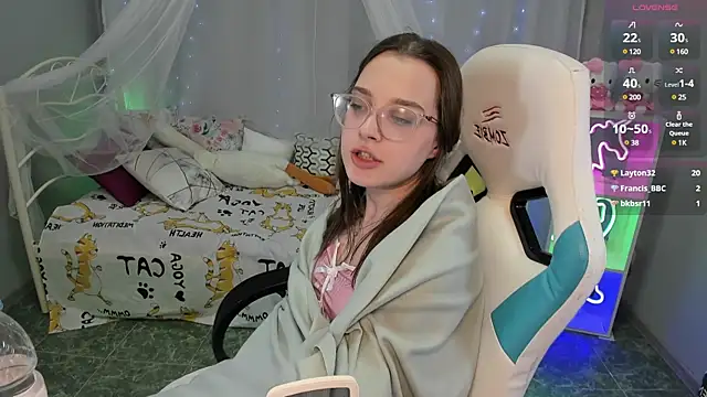 Snapshot of kaisajenner chatting on 9, 2, 2025 kaisajenner online show from 9, 2, 2025