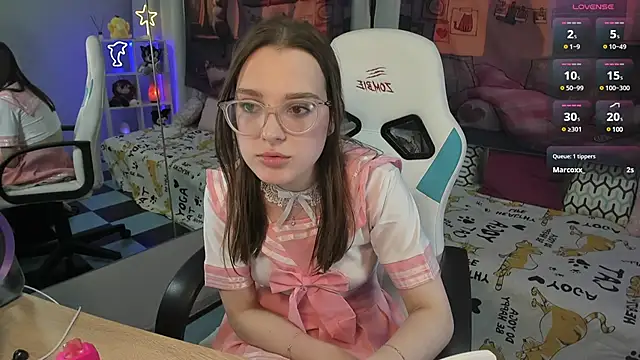 Snapshot of kaisajenner chatting on 9, 2, 2025 kaisajenner online show from 9, 2, 2025