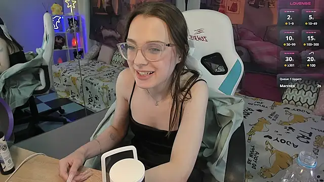 Snapshot of kaisajenner chatting on 10, 2, 2025 kaisajenner online show from 10, 2, 2025