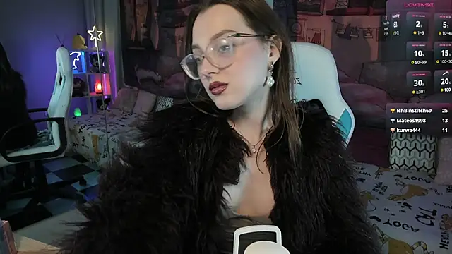Snapshot of kaisajenner chatting on 19, 2, 2025 kaisajenner online show from 19, 2, 2025