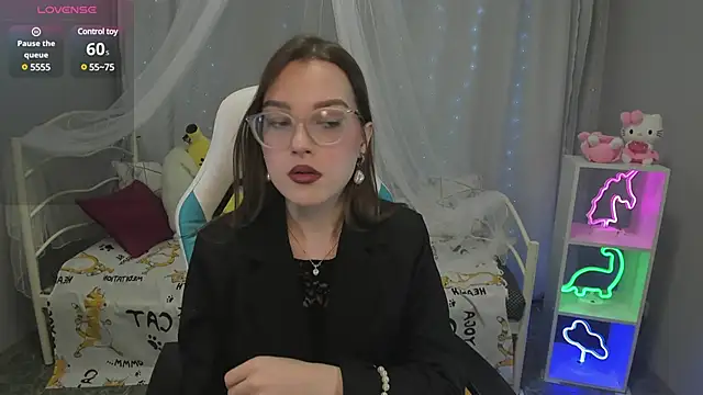Snapshot of kaisajenner chatting on 5, 3, 2025 kaisajenner online show from 5, 3, 2025