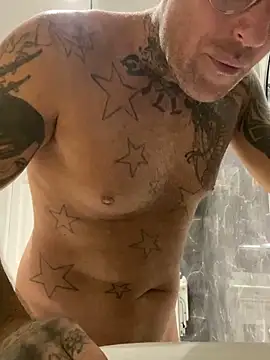 Jamesdeanmcqueen online show from 6, 2, 2025