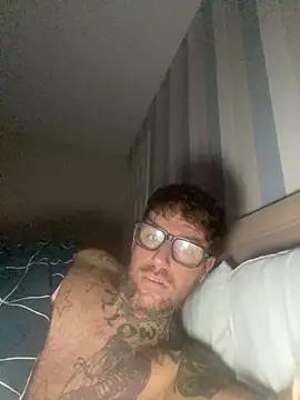 Jamesdeanmcqueen online show from 4, 11, 2025