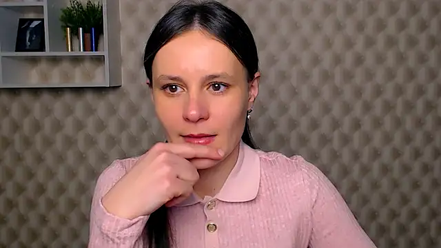 Snapshot of ValeriaHeart_ chatting on 25, 2, 2025 ValeriaHeart online show from 25, 2, 2025