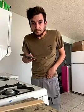 Snapshot of Codybugs0206 chatting on 6, 11, 2025 Codybugs0206 online show from 6, 11, 2025