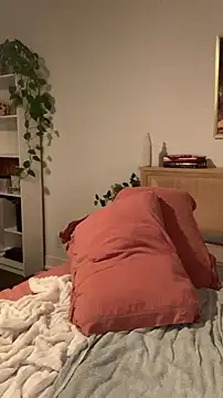 rileylovesyou online show from 9, 2, 2025