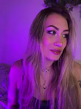 Snapshot of Lally_Valencia__ chatting on 10, 3, 2025 Lally Valencia   online show from 10, 3, 2025