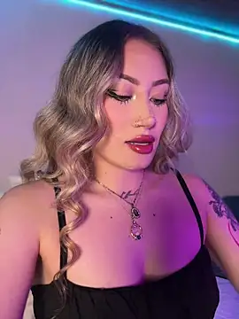 Lally Valencia   online show from 13, 11, 2025