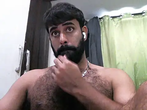 Snapshot of indianhairybull chatting on 10, 9, 2025 indianhairybull online show from 10, 9, 2025
