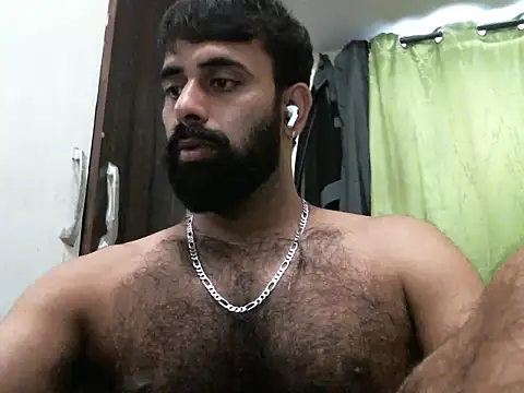 Snapshot of indianhairybull chatting on 11, 9, 2025 indianhairybull online show from 11, 9, 2025
