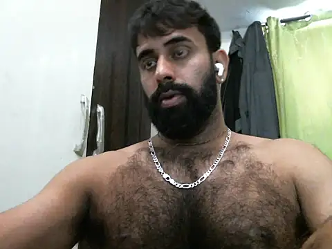 Snapshot of indianhairybull chatting on 27, 9, 2025 indianhairybull online show from 27, 9, 2025
