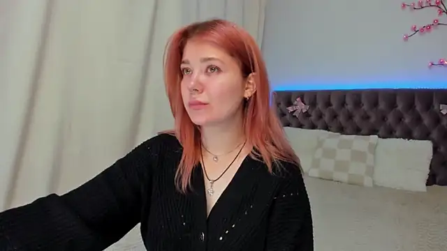 Ella Mayers online show from 18, 10, 2025