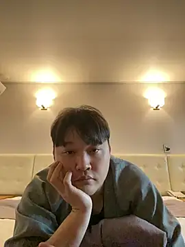 offwhite777 online show from 19, 2, 2025