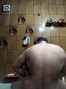 Snapshot of NAvoglia chatting on 5, 3, 2026 NAvoglia online show from 5, 3, 2026