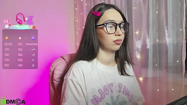 Snapshot of Arianahot777 chatting on 20, 9, 2025 Arianahot777 online show from 20, 9, 2025