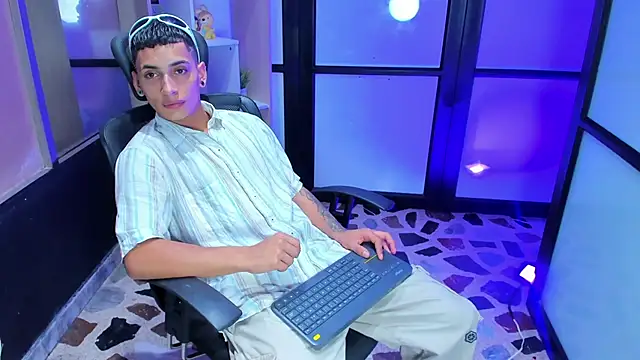 JhoanLeandro online show from 15, 2, 2025