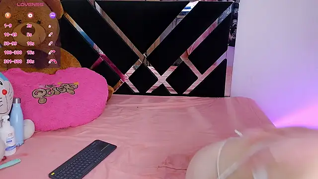 Snapshot of CatalinaSmith1 chatting on 25, 2, 2026 CatalinaSmith1 online show from 25, 2, 2026