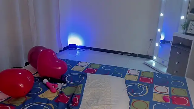 leahaltomm online show from 14, 2, 2025