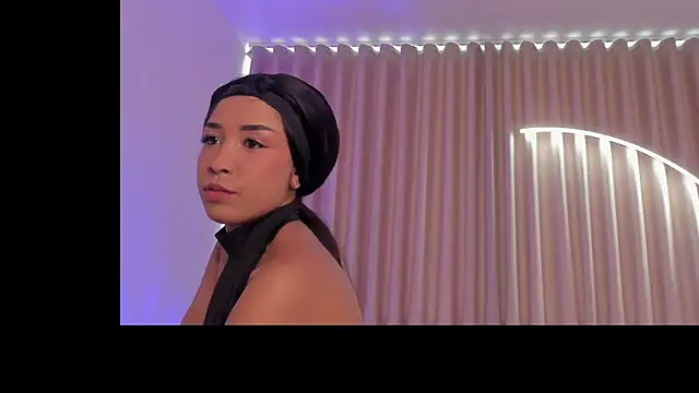 leahaltomm online show from 15, 9, 2025