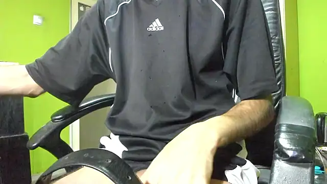 Snapshot of BigCumShoot chatting on 6, 2, 2026 BigCumShoot online show from 6, 2, 2026