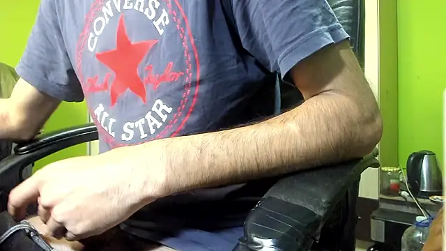 Snapshot of BigCumShoot chatting on 23, 2, 2026 BigCumShoot online show from 23, 2, 2026