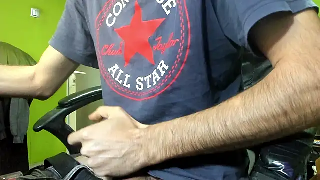 Snapshot of BigCumShoot chatting on 26, 2, 2026 BigCumShoot online show from 26, 2, 2026