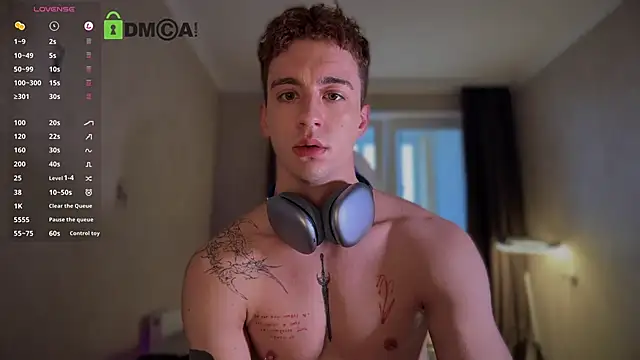 VincentSmith02 online show from 12, 10, 2025