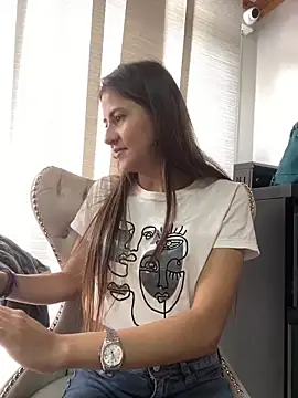 Andrea18 blonde online show from 8, 3, 2025