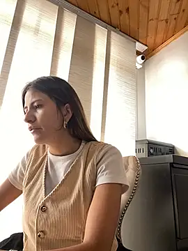 Andrea18 blonde online show from 10, 3, 2025