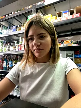 Andrea18 blonde online show from 1, 12, 2025