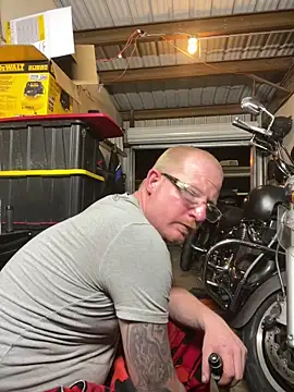 Snapshot of ClimbedCaelum chatting on 5, 3, 2026 ClimbedCaelum online show from 5, 3, 2026