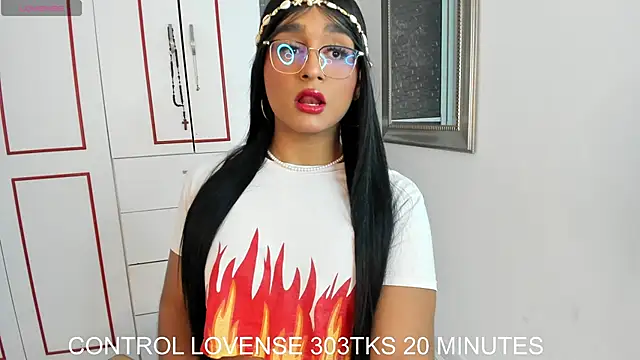 Karla Dior7 online show from 4, 10, 2025