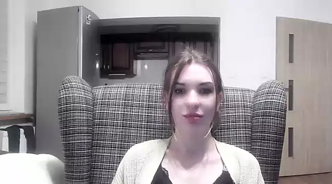 aurora lust online show from 5, 3, 2025