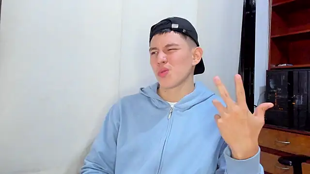 JamesCr  online show from 12, 2, 2025