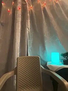 JamesCr  online show from 14, 2, 2025