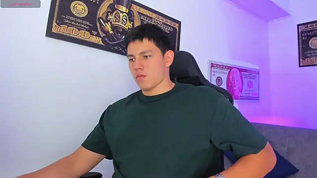 JamesCr  online show from 11, 3, 2025