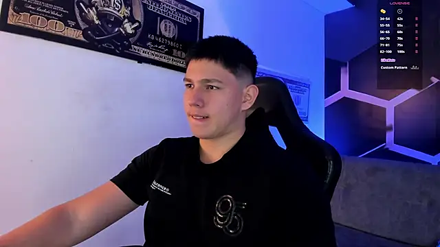 JamesCr  online show from 9, 9, 2025