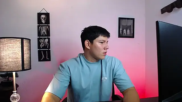 JamesCr  online show from 21, 10, 2025