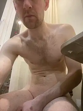 LynnAhNight online show from 9, 2, 2026