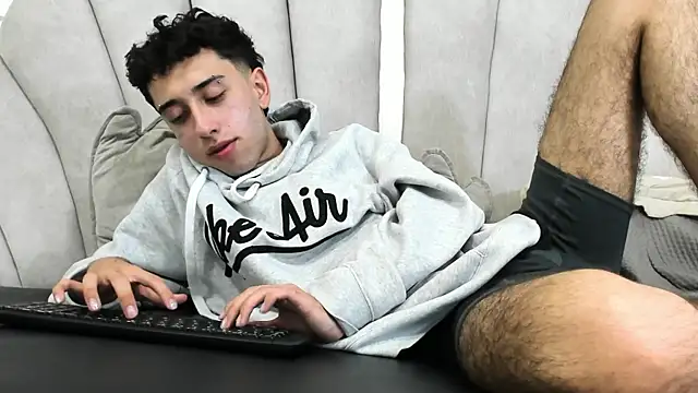 Snapshot of erickblaze_wm chatting on 18, 2, 2025 erickblaze wm online show from 18, 2, 2025