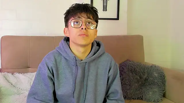 PepperTwink online show from 7, 3, 2025