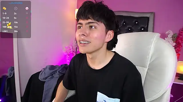 PepperTwink online show from 10, 9, 2025