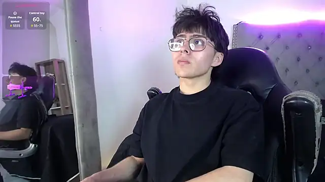 PepperTwink online show from 16, 9, 2025